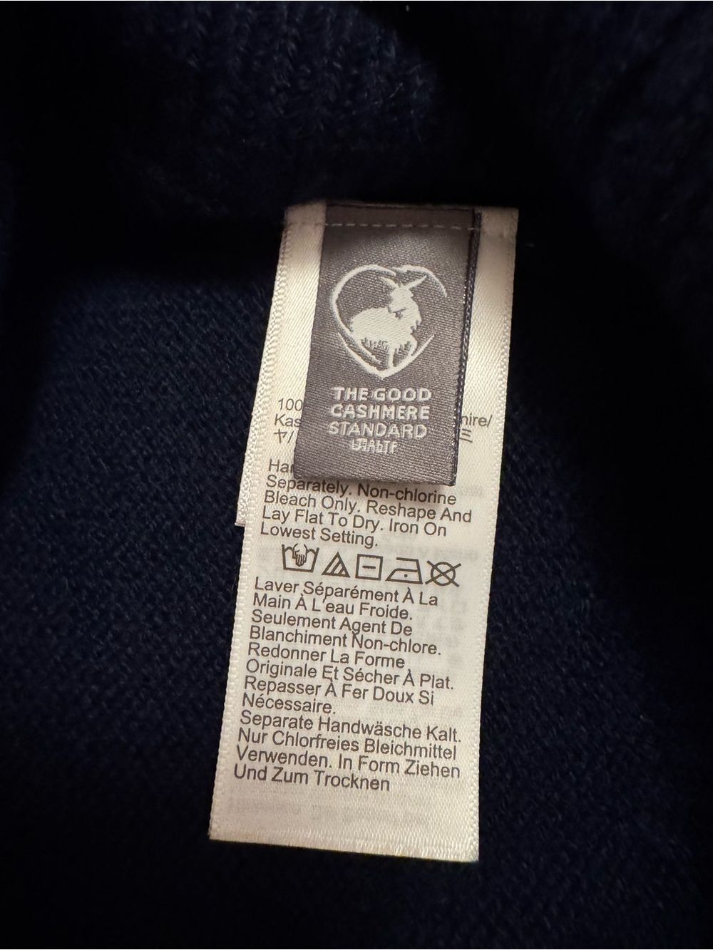 J. Crew Collection Cashmere Sweater with Intarsia Print Cherries Oversized NWT - Picture 10 of 12